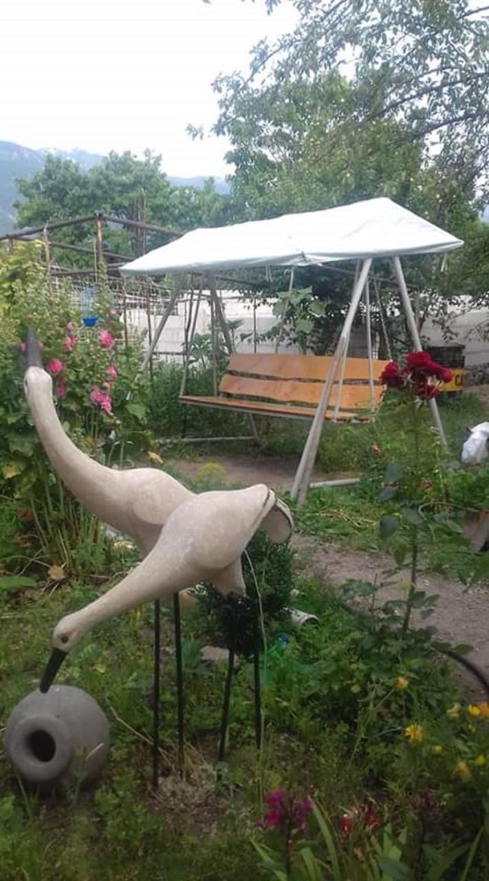 Aghasu Tun B&B Odzun Luaran gambar